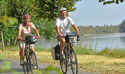 Famille en vélo