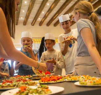 Famille en cuisine